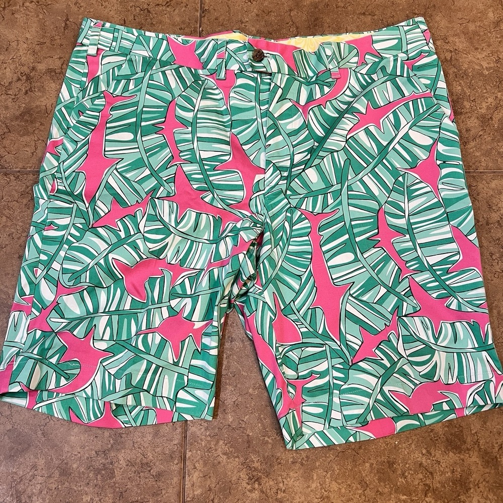 Loudmouth‎ Shorts Men's Size 42 AOP Sharks Chino Golf Men's